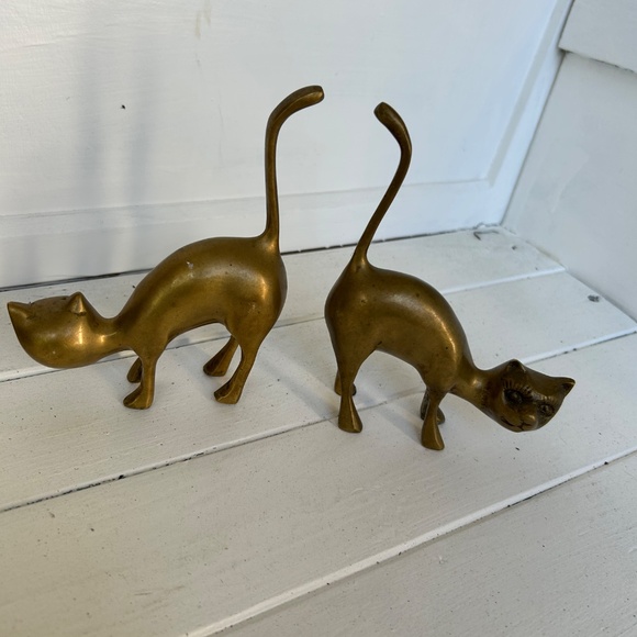 pair of two vintage brass cats - Picture 4 of 5